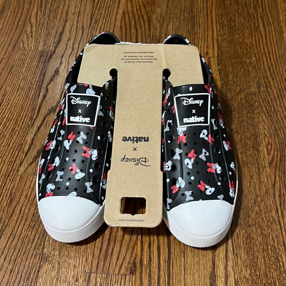 Disney X Native Minnie Mouse Water Shoes (NWT)
